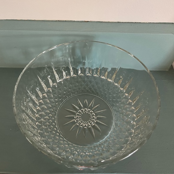 Vintage Diamant Starburst Patterned Brilliant Cut French Arcoroc Round Bowl - Picture 6 of 11